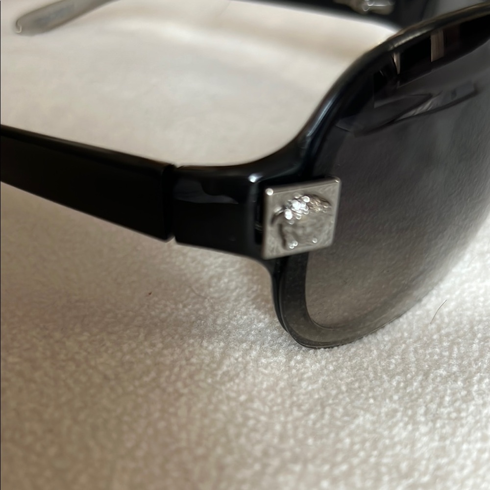 Versace Black Shield Sunglasses Modern Wraparound Design - Picture 2 of 12